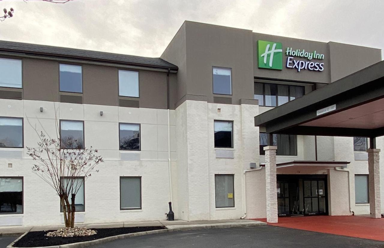 Holiday Inn Express - Gloucester, An Ihg Hotel Экстерьер фото