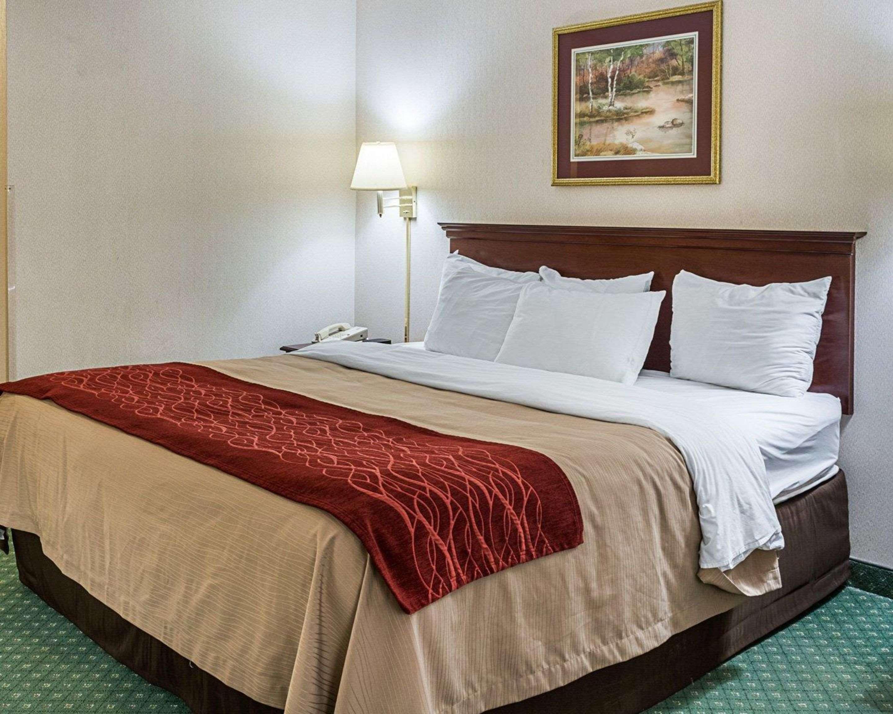 Holiday Inn Express - Gloucester By Ihg Экстерьер фото
